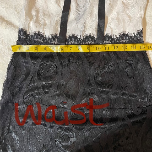 Silvian Heach Dress US Medium Colour: Black&White - Picture 8 of 10